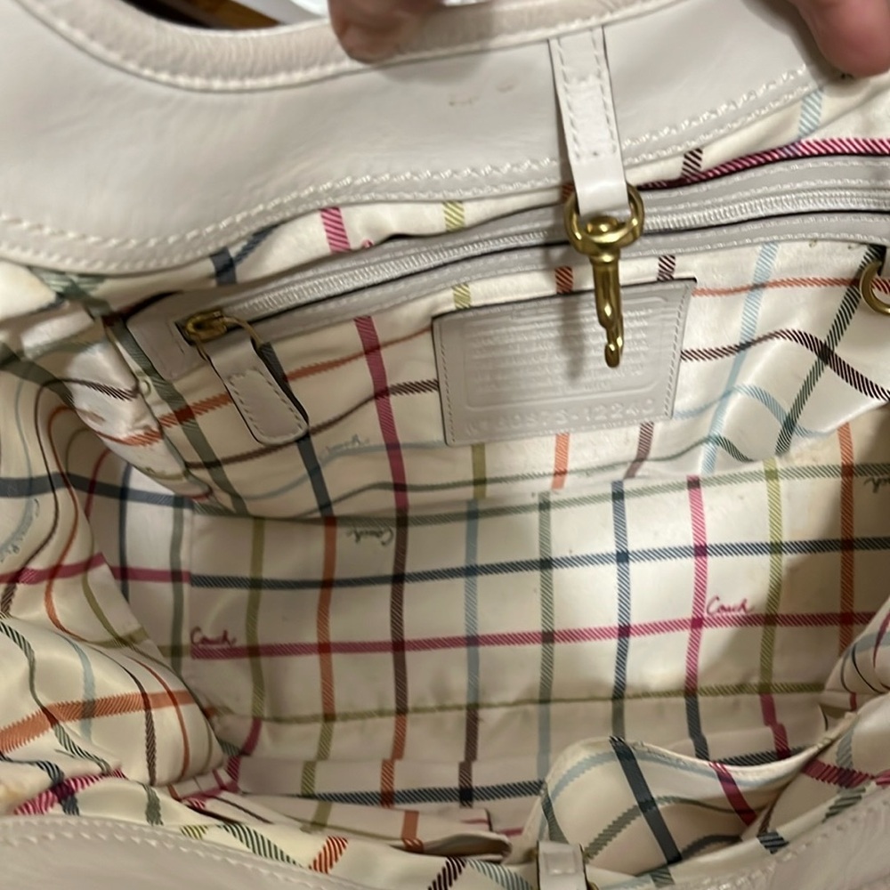 Coach Off White Vachetta Leather Ergo Hobo Shoulder Bag - Picture 6 of 9